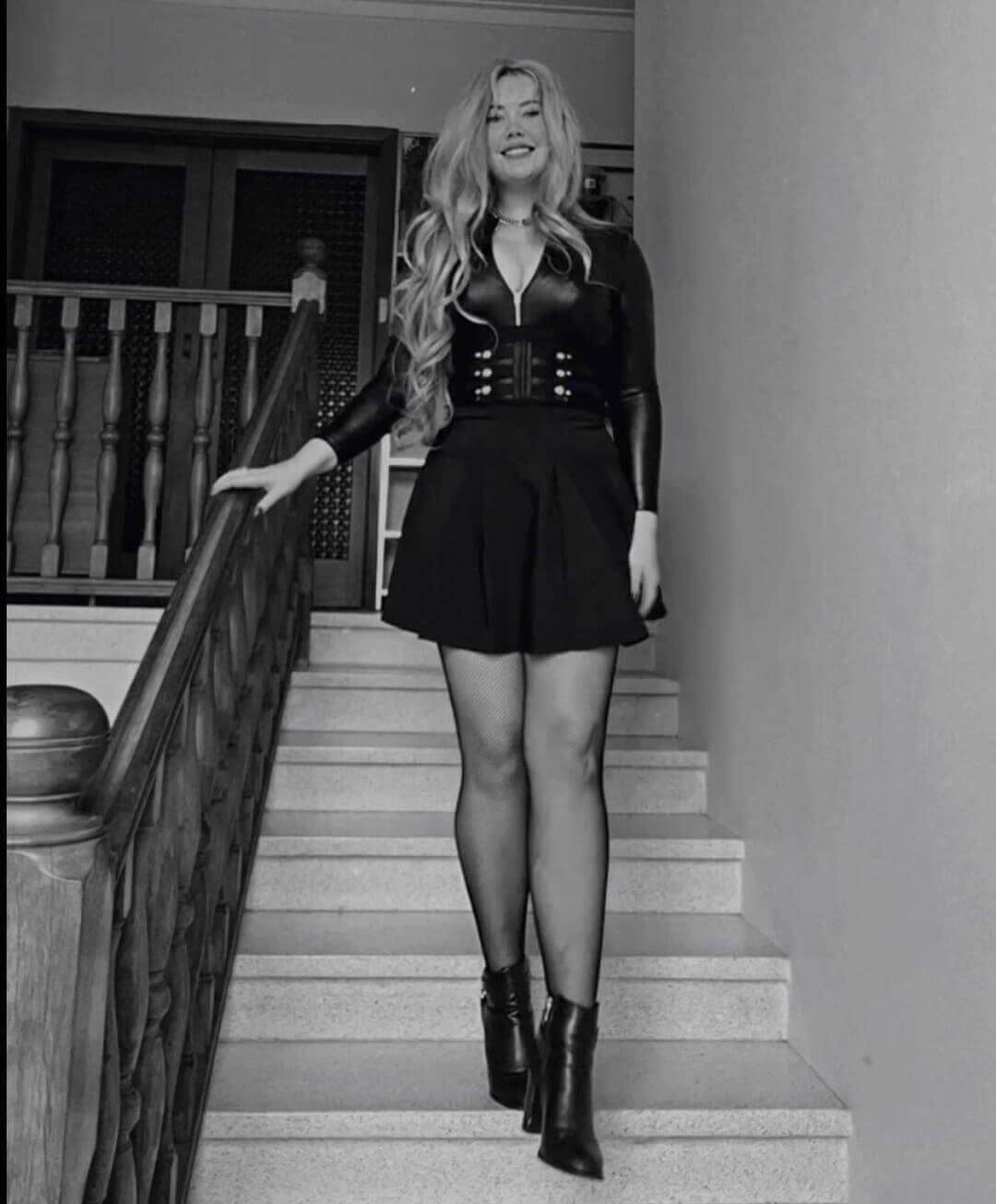 What To Wear To a Kiss Concert? January 2024 ( 10+ Real Life Outfit